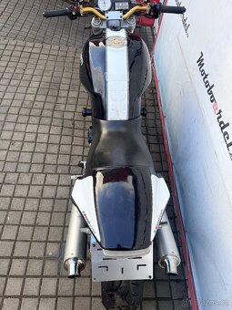 Ducati Monster 900 - 3