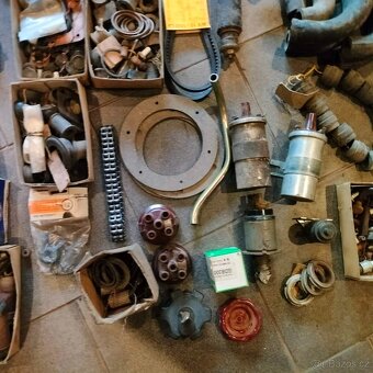 Náhradní díly - 3