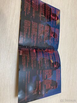 JUDAS PRIEST: SINGLE CUTS, Kompilace 2011, JEWEL CASE - 3