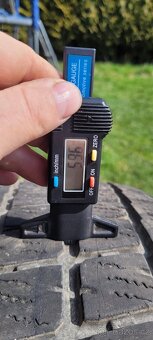 Letní pneu 225/75/16C R.v.24 - 3