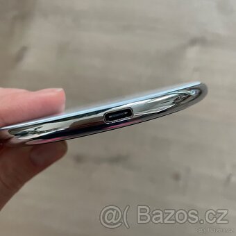 MAX Bezdrátová nabíječka MPC1101W - 3