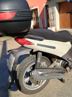 Motocykl Aprilia - 3