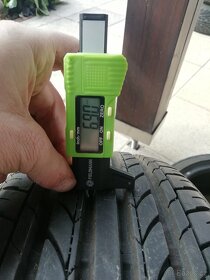 sada 2 ks skoro nejetych pneu 165/40 R16 - 3