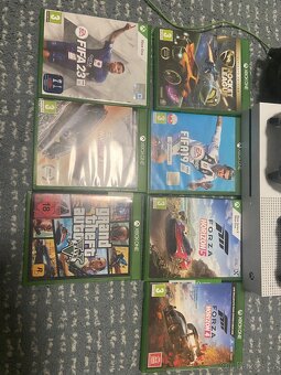 Xbox one 1TB - 3