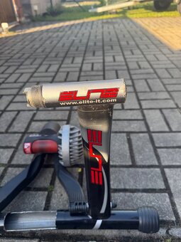 Elite Qubo Power Fluid trenažér na kolo upraveny na 29" kol - 3