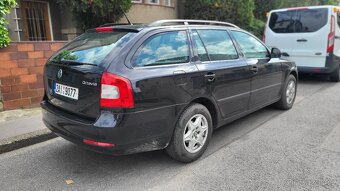 Škoda Octavie 1.6 TDI 77KW r.v.2011 málo jetá - 3