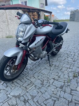 Kawasaki ER6-n - 3