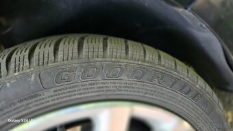 Obuté litá kola Volkswagen Passat rozteč šroubú 112mm - 3