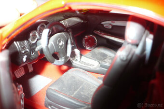 Model auto 1:18 Lexus SC 430 - 3