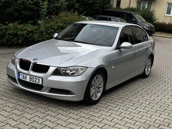 BMW Řada 3 E90 320i 110kW Sedan 6st. Manuál Klima ALU R16 - 3