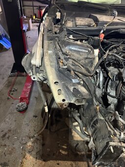BMW e91 lci 2010 320d 130kw - 3