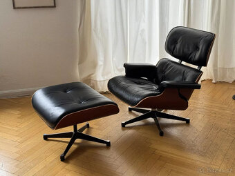 Křeslo Vitra Eames s taburetem - 3