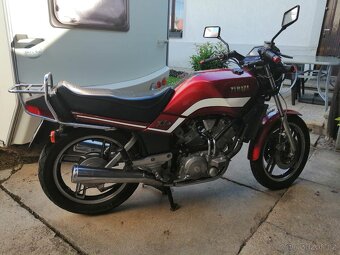 Yamaha XZ 550 - 3
