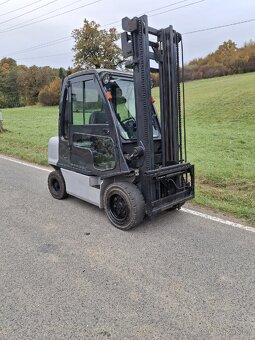 Prodám vzv NISSAN FGD 02A 300. - 3