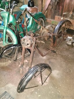 ČZ 125 C neodpružená - 3