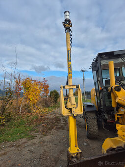 Grejdr New Holland,nivelace - 3