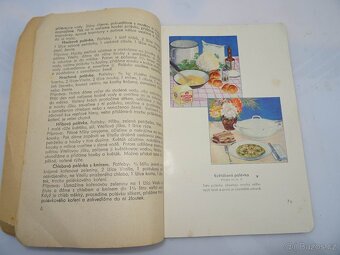 Kuchařka VITELLO , stáří ca 90 let a další kuchařky . . - 3
