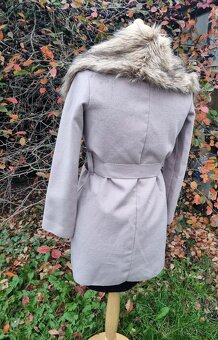 Lehký přechodový kabátek. - 3