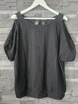 Dírkované triko XL - 3