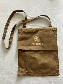 Pathfinder brasna z voskovaneho platna - 3
