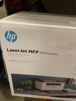 HP LaserJet M234sdw - 3