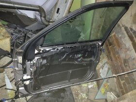 Pravé přední dveře BMW E39 nastrojené - 3