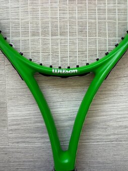 PRODÁNO Raketa Wilson Blade Feel 26” s novou omotávkou - 3