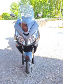 Honda SW-T400 (2009) kufr, dobrá cena - 3