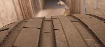 235/45/18 NOKIAN - 3