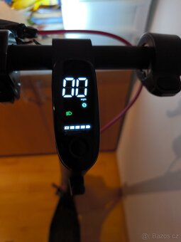 Prodám elektrokoloběžku X8 Pro 500w 30km/H 10 Ah - 3