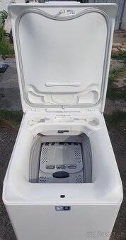 PRACKA AEG,HORNI PLNENI,6KG,DISPLEJ,VELMI ZACHOVALA - 3