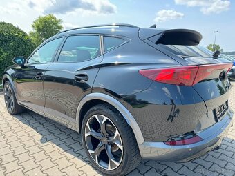 Cupra Formentor 1,4 TSI 150kw PHEV,tažné,výhřev,LED,19"alu - 3