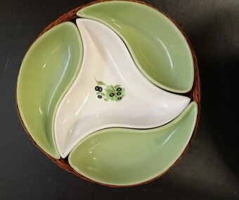 Porcelánové mísy v košíku - 3