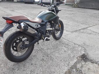 UM Renegate Scrabler Classic 125 - 3