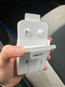 Sluchátka Apple - 3