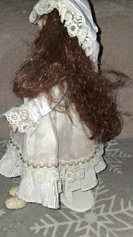 Panenka s porcelánovou hlavou - 3