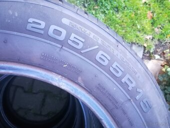 Pneu 205/65 R15 - 3