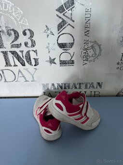 Dětské sálové boty Adidas - 3