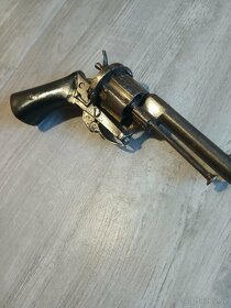 Revolver Lefaucheux - 3