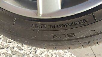 prodám 4x letní pneu DUNLOP 235/55/19 (vzorek 6,1mm) - 3