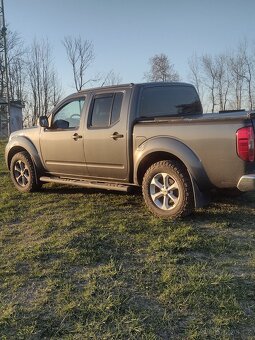 Nissan Navara 2,5 DCI D401 140kw 4x4 - 3