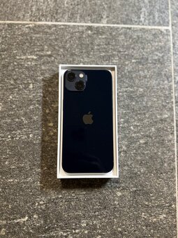 Apple iPhone 13 256GB - 3