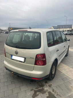 Volkswagen Touran 2.0i CNG - 3