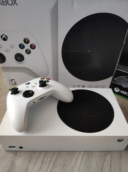 Xbox Series S + Volant na Xbox - 3