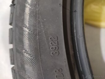 245/45 R18 zimní pneumatiky - 3