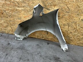 Pravy blatnik Ford C-Max 2010-2014 - 3