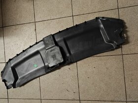 Audi plastový kryt chladičů - 3