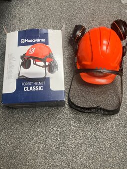 pilařská přilba Husqvarna - 3