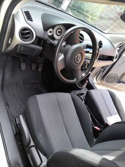 Mazda 2 1.3i Klima Model 2009 - 3