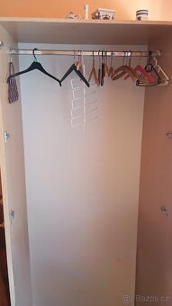Šatní skříň - 3